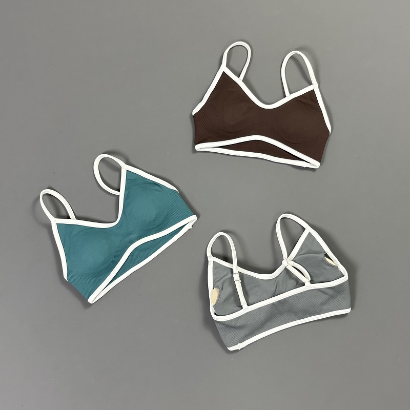 Women Contrastline Yoga Bra V  - Rugged Sport Strap 评论和价格